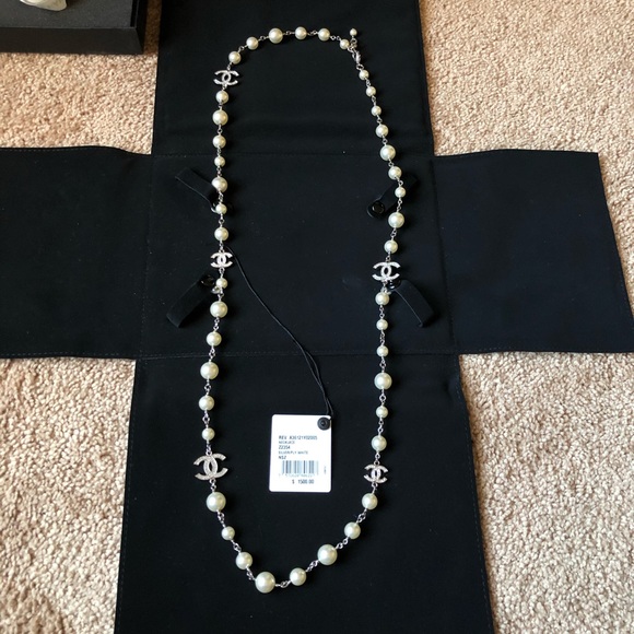 CHANEL Jewelry - Chanel Necklace In Metal, Glass and Strass